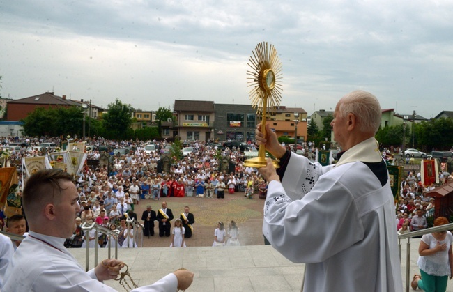 Pełne folkloru Boże Ciało w Opocznie