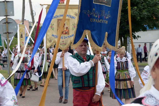 Pełne folkloru Boże Ciało w Opocznie