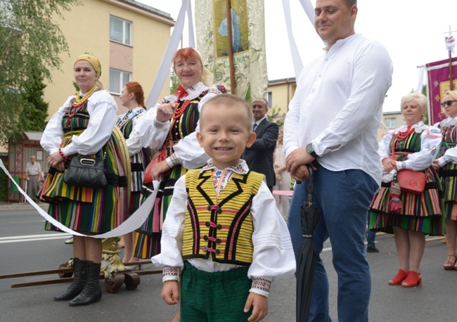 Pełne folkloru Boże Ciało w Opocznie