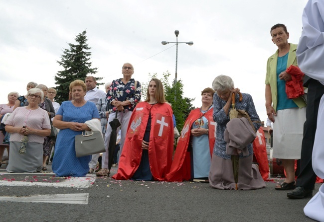 Pełne folkloru Boże Ciało w Opocznie