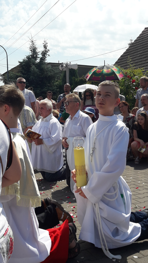 Procesja Bożego Ciała w parafii pw. Andrzeja Apostoła we Wrocławiu-Stabłowicach