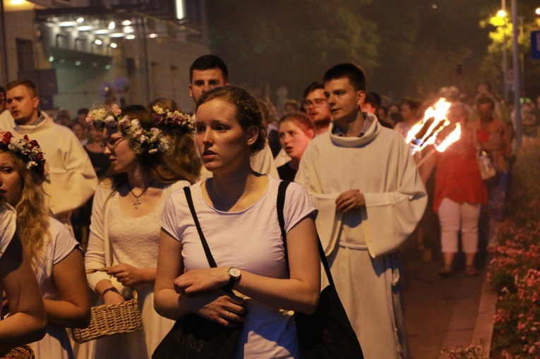 Akademicka procesja Bożego Ciała u dominikanów