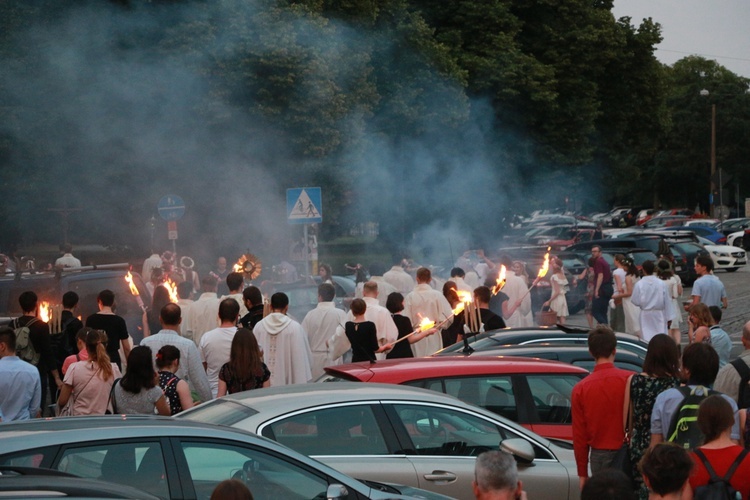 Akademicka procesja Bożego Ciała u dominikanów