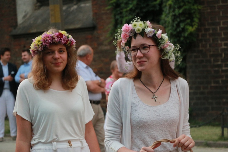 Akademicka procesja Bożego Ciała u dominikanów