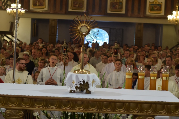 Międzyparafialna procesja Bożego Ciała z wrocławskiego Kozanowa na Pilczyce