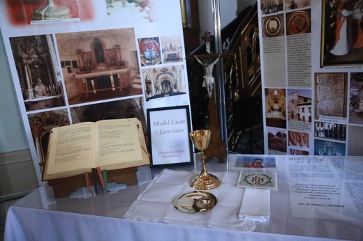 Cuda eucharystyczne w Jadownikach