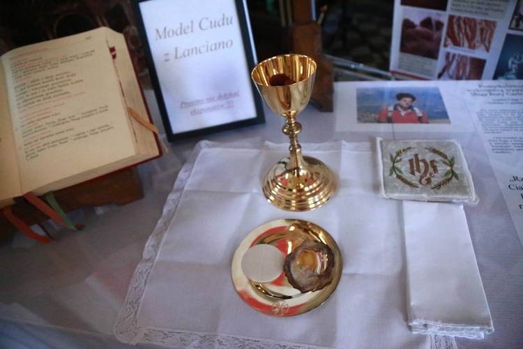 Cuda eucharystyczne w Jadownikach