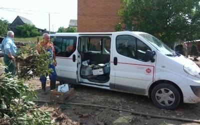 Pierwsze dary i pomoc trafiły do mieszkańców Wierzchowisk