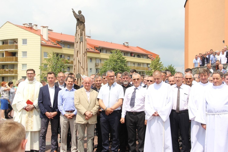 Tarnów. Nadzwyczajni szafarze Komunii św. w kościele bł. Karoliny