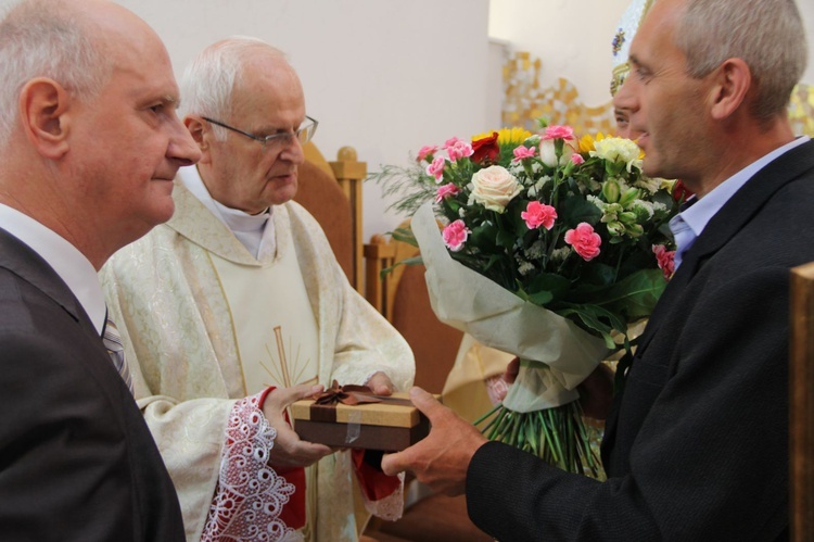 Tarnów. Nadzwyczajni szafarze Komunii św. w kościele bł. Karoliny