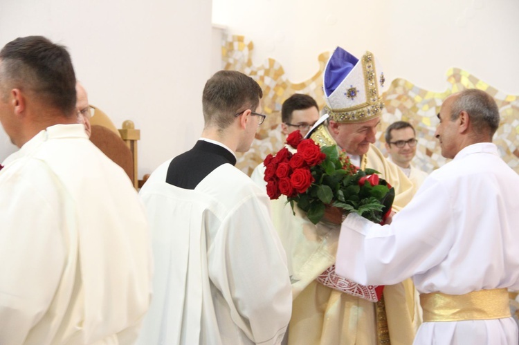 Tarnów. Nadzwyczajni szafarze Komunii św. w kościele bł. Karoliny