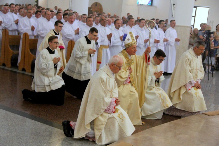 Tarnów. Nadzwyczajni szafarze Komunii św. w kościele bł. Karoliny