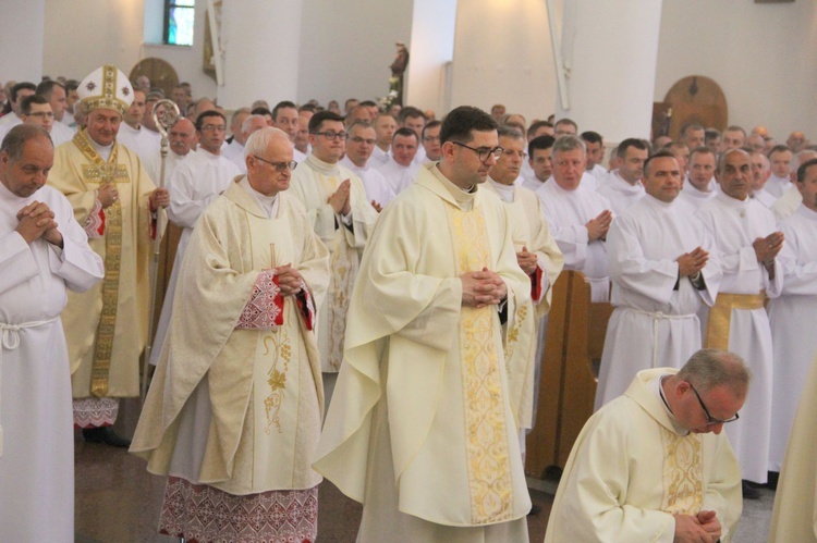 Tarnów. Nadzwyczajni szafarze Komunii św. w kościele bł. Karoliny