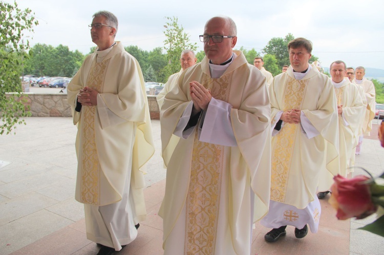 Tarnów. Nadzwyczajni szafarze Komunii św. w kościele bł. Karoliny