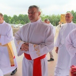 Tarnów. Nadzwyczajni szafarze Komunii św. w kościele bł. Karoliny