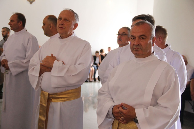 Tarnów. Nadzwyczajni szafarze Komunii św. w kościele bł. Karoliny