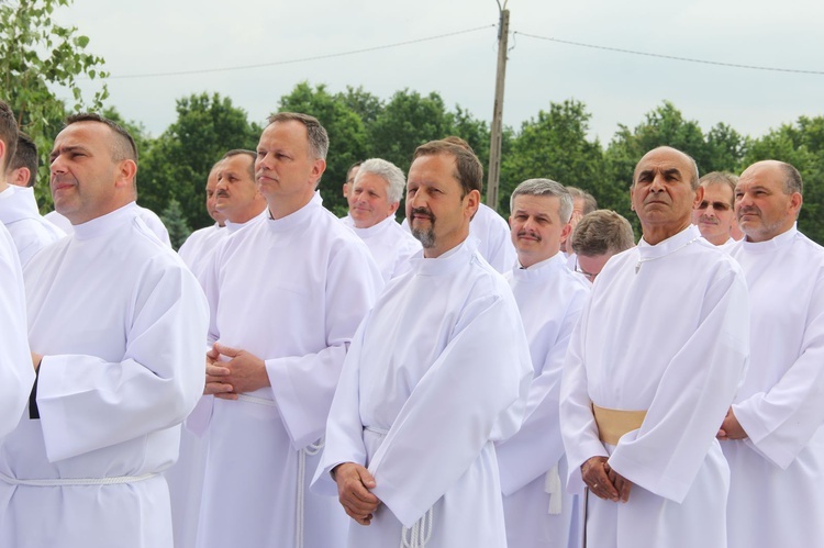 Tarnów. Nadzwyczajni szafarze Komunii św. w kościele bł. Karoliny