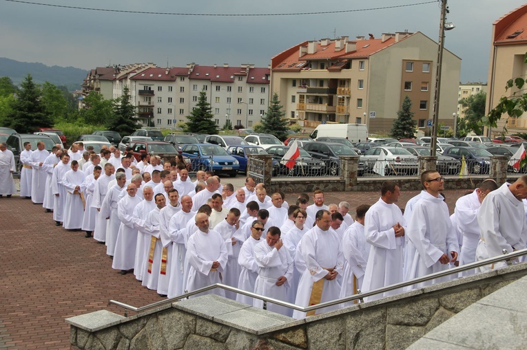 Tarnów. Nadzwyczajni szafarze Komunii św. w kościele bł. Karoliny