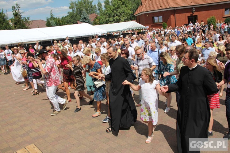 Festyn na Szmaragdowym Wzgórzu