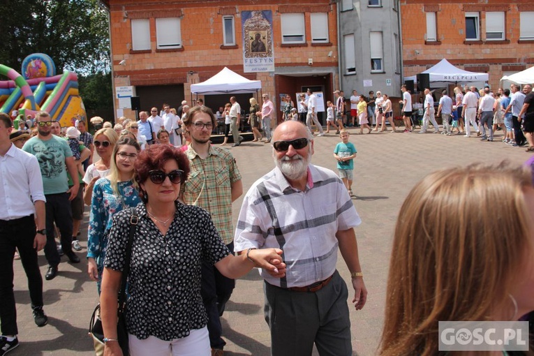 Festyn na Szmaragdowym Wzgórzu