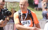 Uczestnicy I Biegu Frassatiego na finiszu w Międzybrodziu Bialskim - 2019 - cz. 1