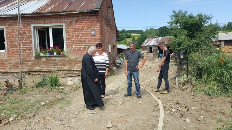 Pomoc dla Wierzchowisk wciąż potrzebna