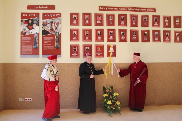 Doktorat honoris causa PWT dla bp. Ignacego Deca