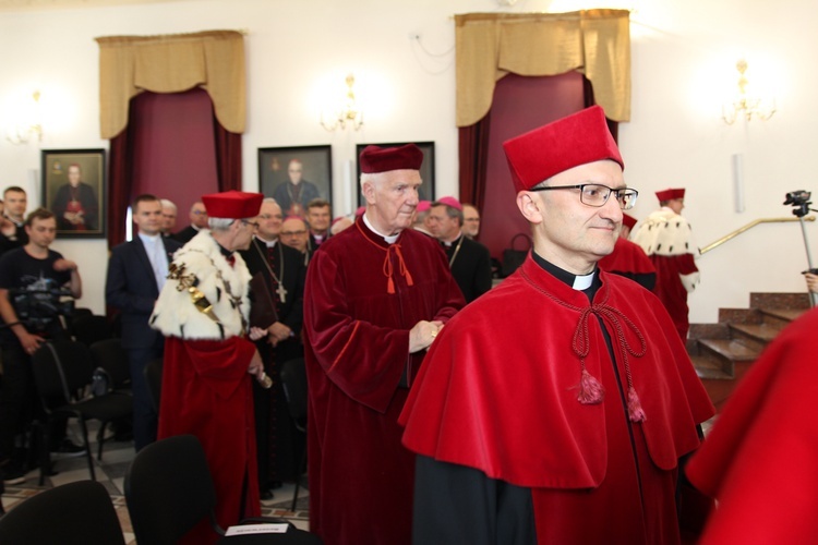 Doktorat honoris causa PWT dla bp. Ignacego Deca