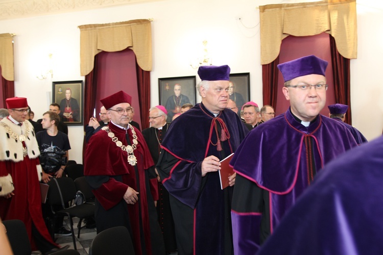 Doktorat honoris causa PWT dla bp. Ignacego Deca