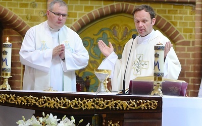 Eucharystia cały czas się dokonuje