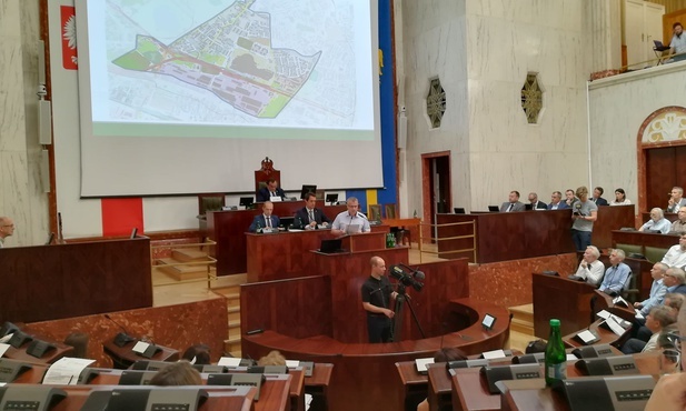 Katowice: okragły stół na temat budowy mieszkań obok Parku Śląskiego