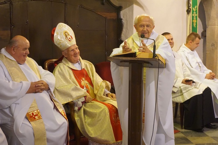 Relikwie św. Faustyny Kowalskiej w Krosnowicach