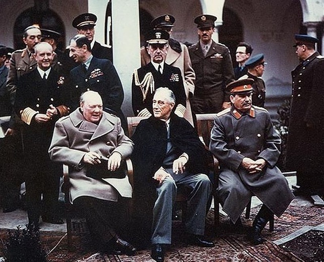 Winston Churchill, Franklin D. Roosevelt i Józef Stalin w Jałcie.