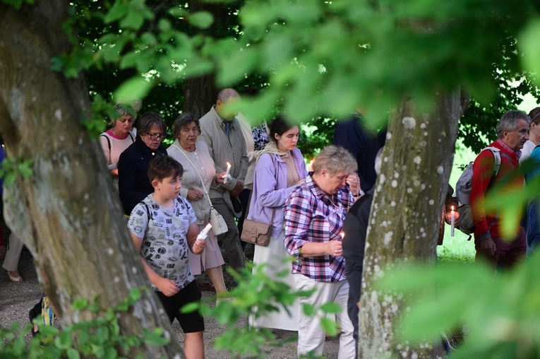 Gietrzwałd. Uroczystości 142. rocznicy rozpoczęcia objawień maryjnych