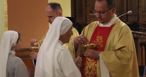 Serce Jezusa bije najmocniej w potrzebujących. Siostry sercanki świętują 125-lecie istnienia