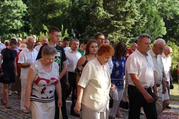 Błogosławieństwo odnowionych organów w Mielcu