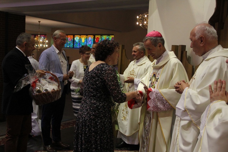 Błogosławieństwo odnowionych organów w Mielcu