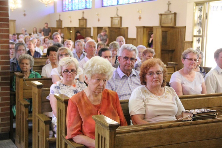 Błogosławieństwo odnowionych organów w Mielcu