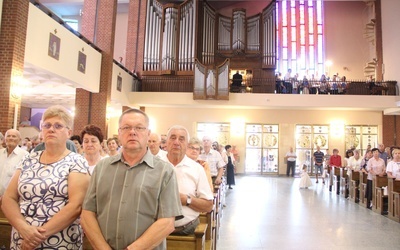 Błogosławieństwo odnowionych organów w Mielcu