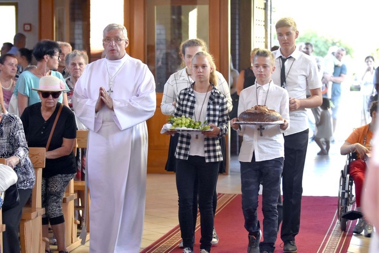 30-lecie parafii pw. Matki Bożej Nieustającej Pomocy w Wałbrzychu