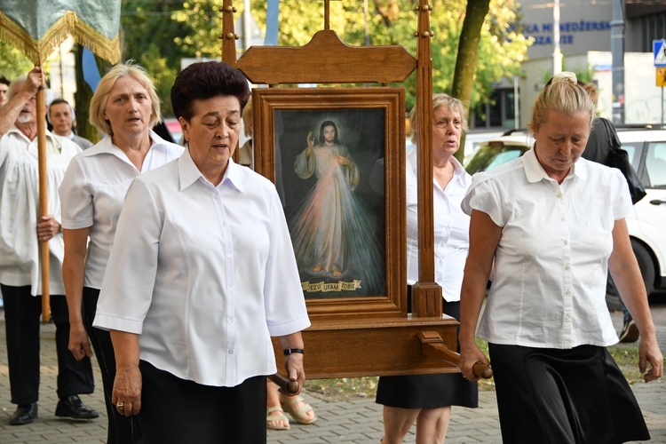 100 lat parafii na Kawęczyńskiej