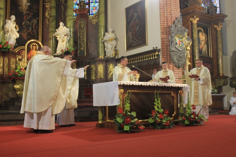 Święci Piotrze i Pawle - módlcie się za nami!