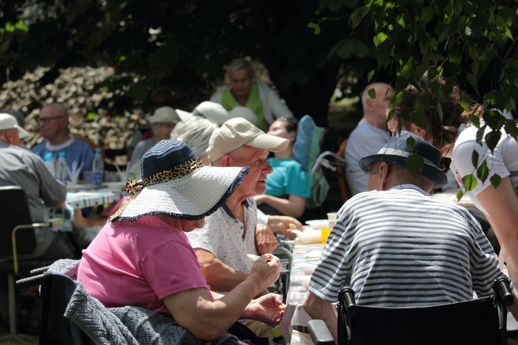 Piknik w jeleniogórskim ZOL