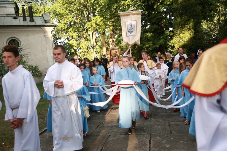Figura Serca Jezusa w Oleśnie