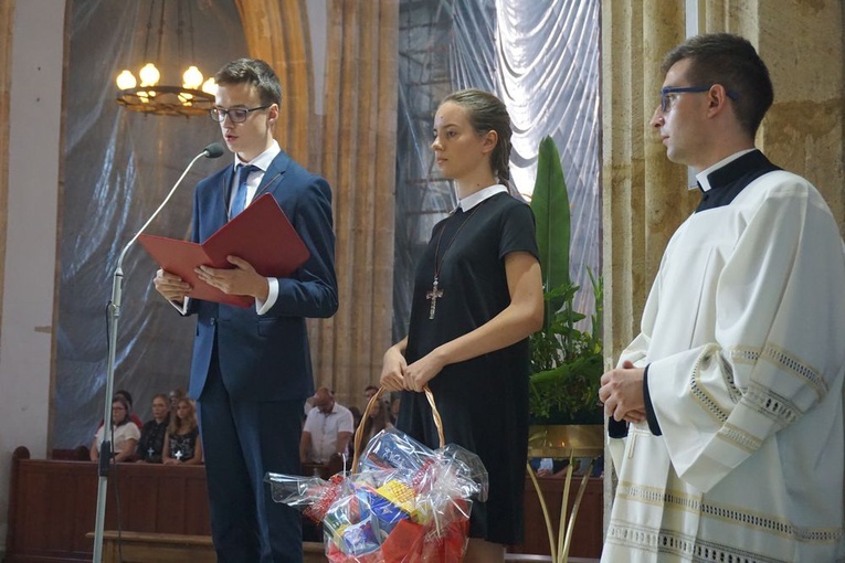 Trzy uroczystości w bazylice w Strzegomiu