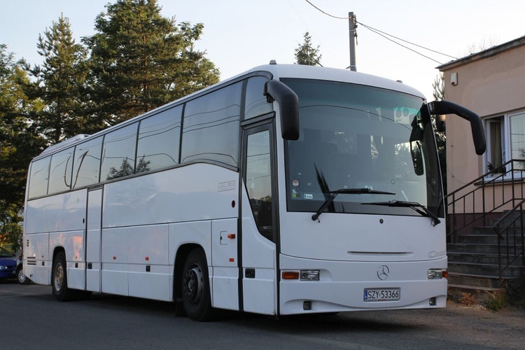 "Sursum Corda Kamesznica" - z takim napisem będzie jeździł po Europie parafiany autobus!