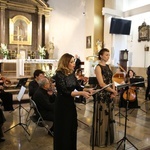 Koncert w kościele w Ożarowie