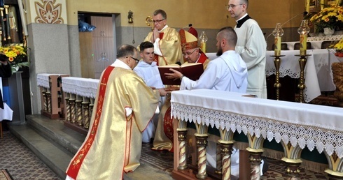 Żonaty i wyświęcony