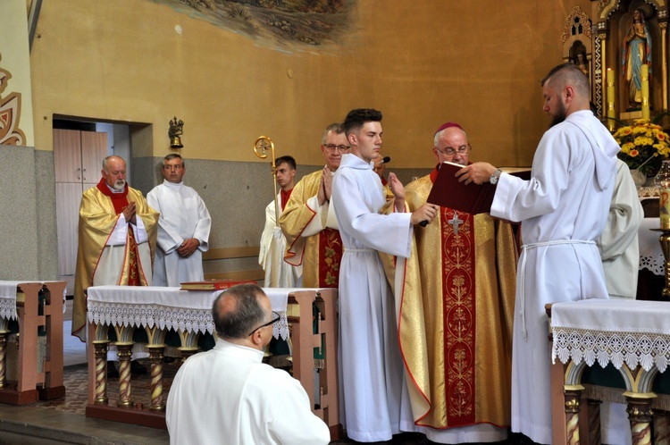 Święcenia diakona stałego w Roszowickim Lesie