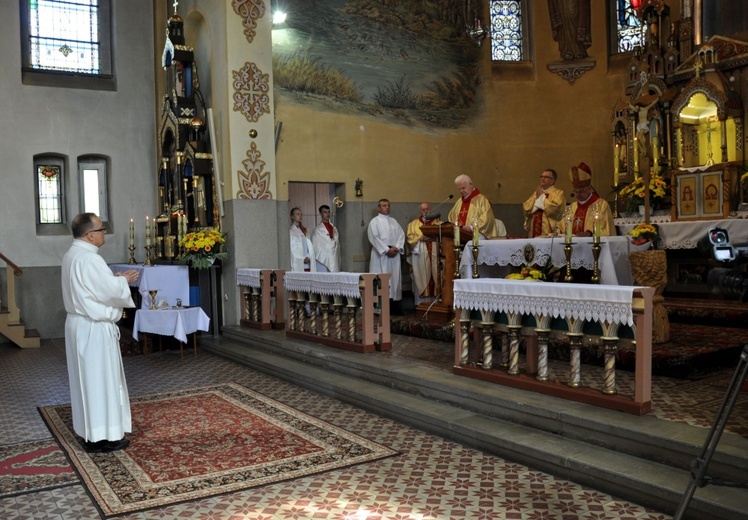 Święcenia diakona stałego w Roszowickim Lesie